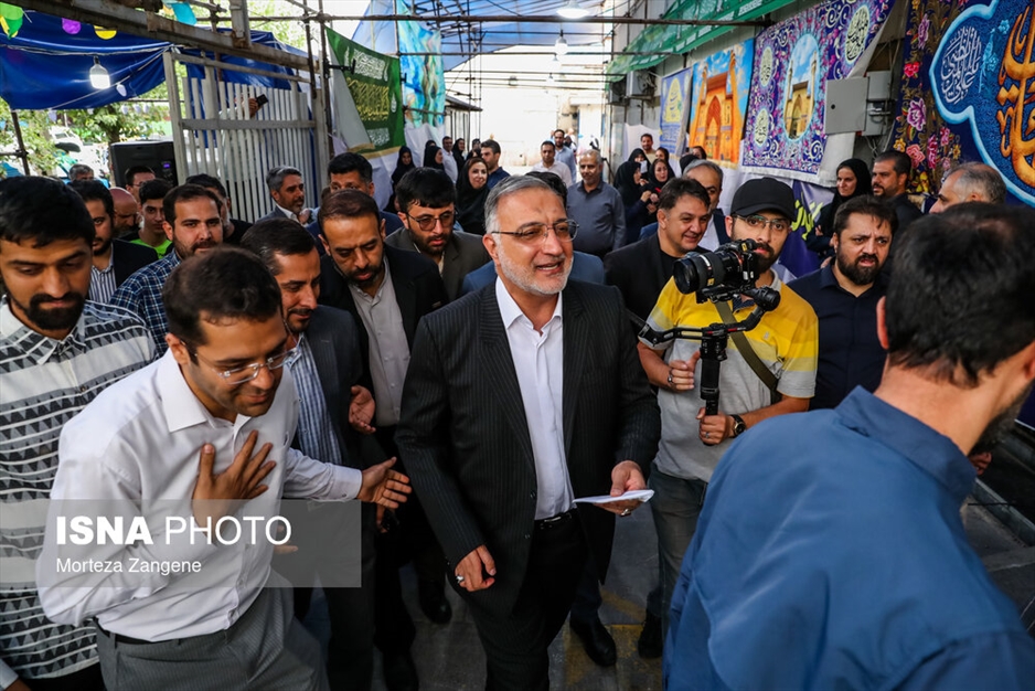 اجتماع انتخاباتی جامعه ورزش و جوانان حامی علیرضا زاکانی