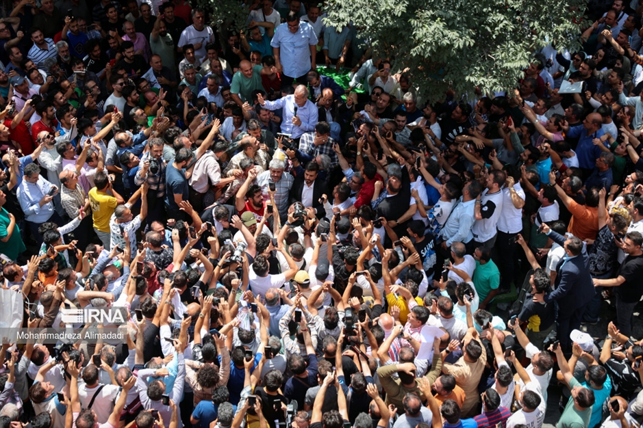 حضور «مسعود پزشکیان» در بازار شوش