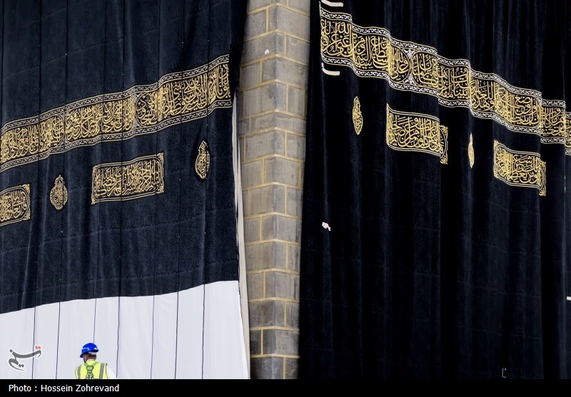 تعویض پرده کعبه