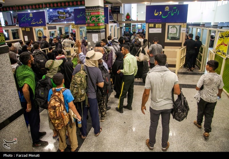 زایران اربعین حسینی در مرز خسروی