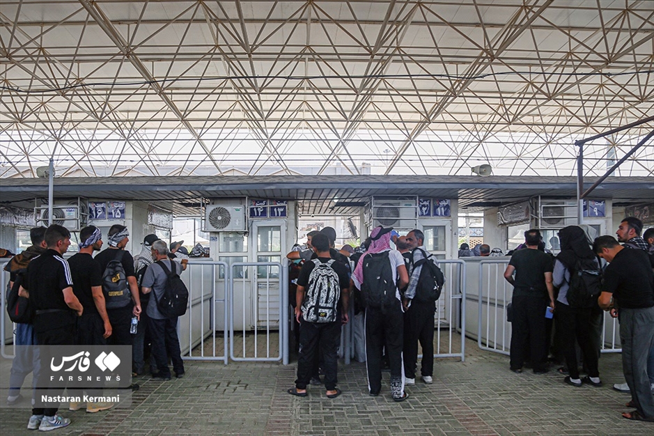 حضور زائران در «مرز مهران»