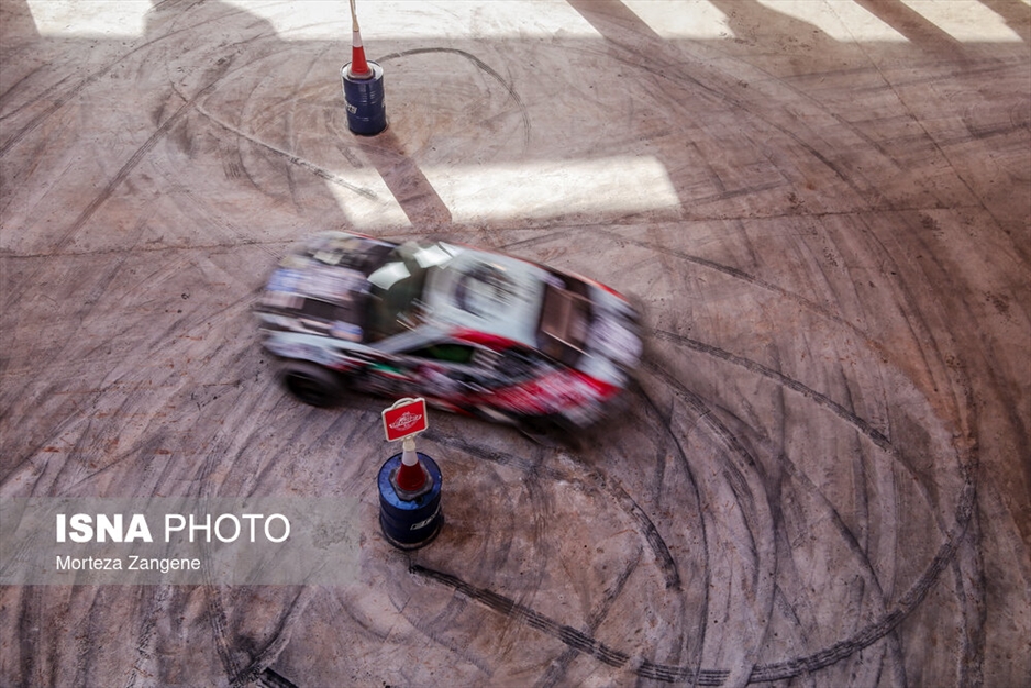 رقابت کار پارک دریفت در فضای شهری