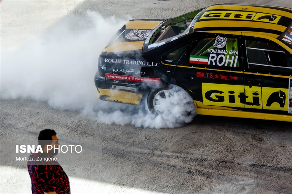 رقابت کار پارک دریفت در فضای شهری