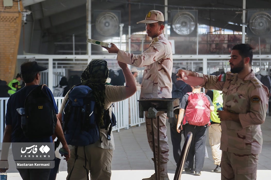 حضور زائران در «مرز مهران»