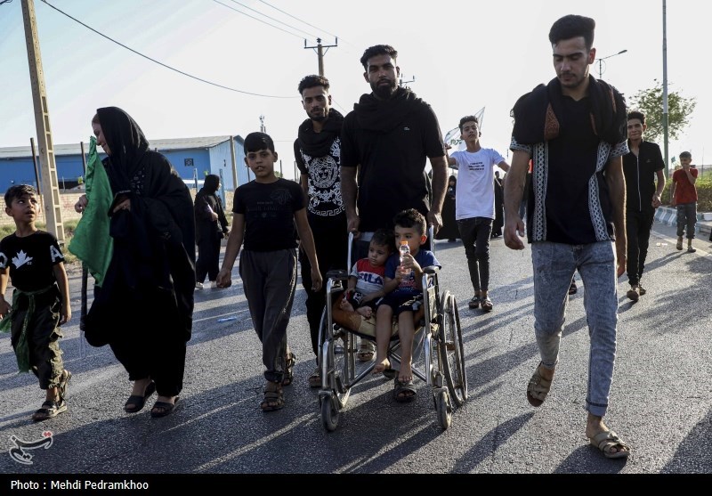 حرکت کاروان پیاده‌روی اربعین از ملاشیه‌ی اهواز