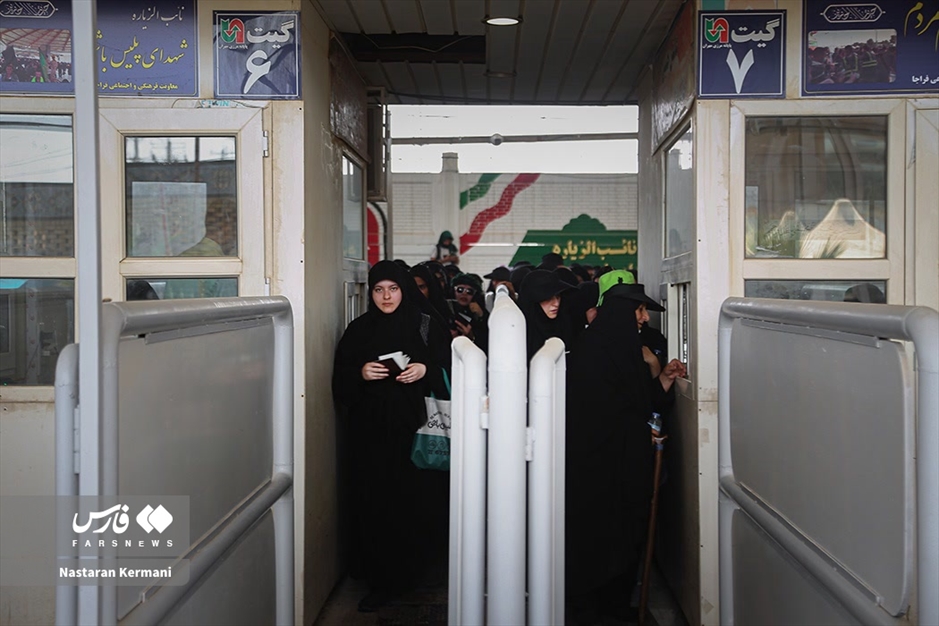 حضور زائران در «مرز مهران»