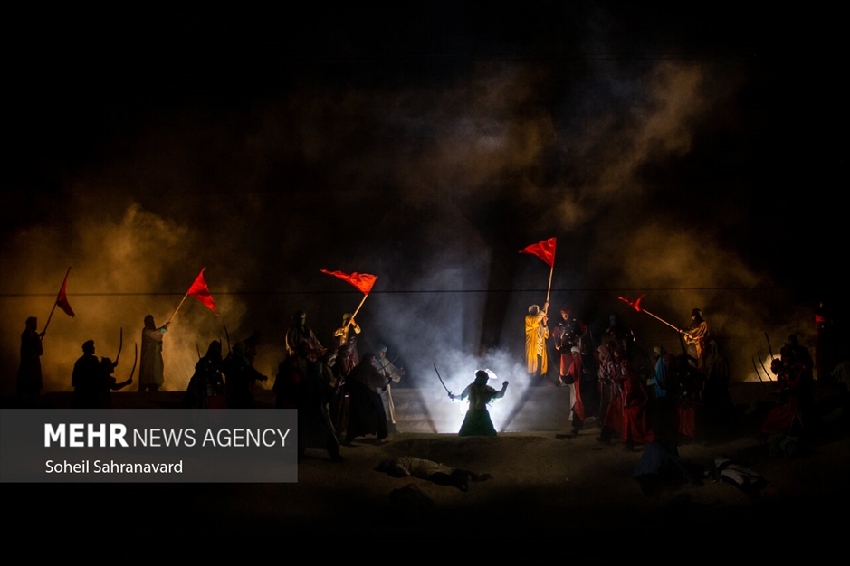 نمایش «تنهاتر از مسیح»