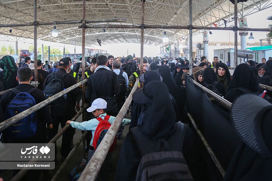 حضور زائران در «مرز مهران»