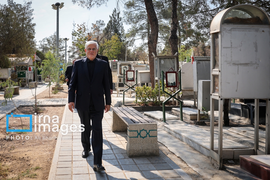 تجدید میثاق اعضای هیات دولت با آرمان‌های امام راحل (ره)