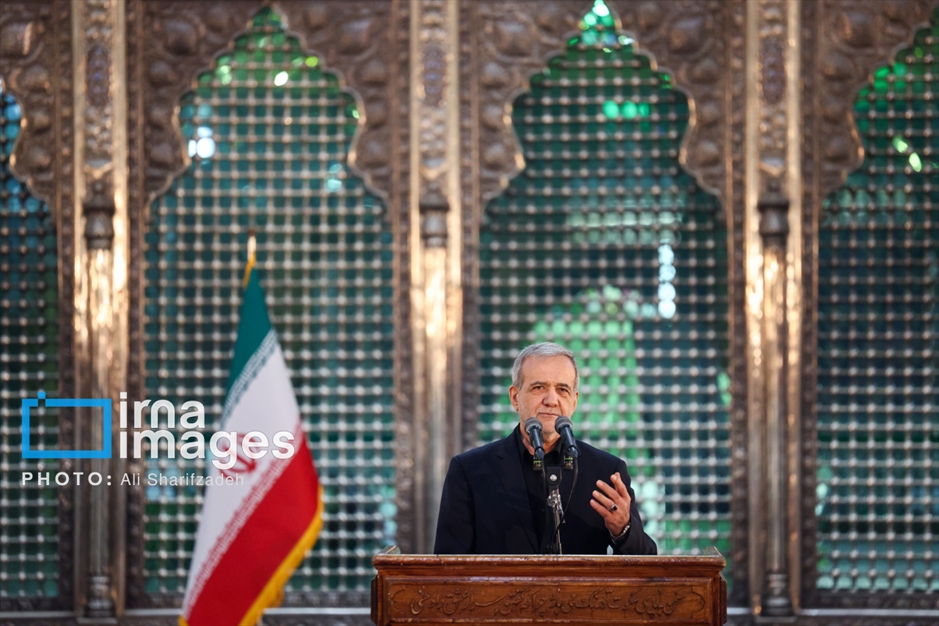 تجدید میثاق اعضای هیات دولت با آرمان‌های امام راحل (ره)