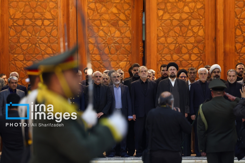 تجدید میثاق اعضای هیات دولت با آرمان‌های امام راحل (ره)