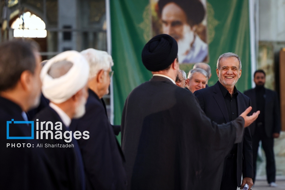 تجدید میثاق اعضای هیات دولت با آرمان‌های امام راحل (ره)